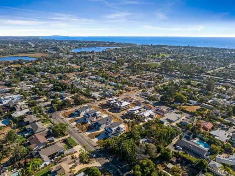 Single-family house For Sale in 1756, Whaley Street, Oceanside, California