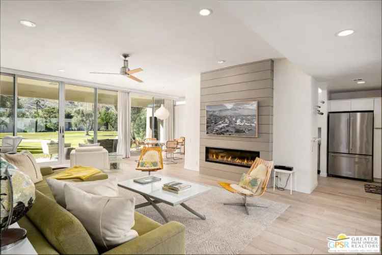 Condo For Sale in 172, Desert Lakes Drive, Palm Springs, California