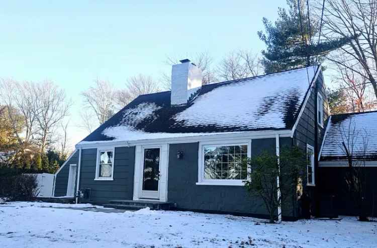 Single-family house For Sale in 384, Steele Street, New Britain, Connecticut