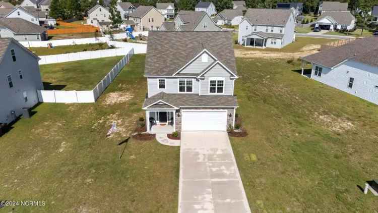 Single-family house For Sale in Aberdeen, North Carolina