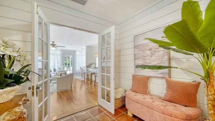 Single-family house For Sale in 1840, Oak Street, Sarasota, Florida