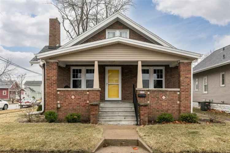 Single-family house For Sale in 1724, Hamilton Street Southwest, Cedar Rapids, Iowa