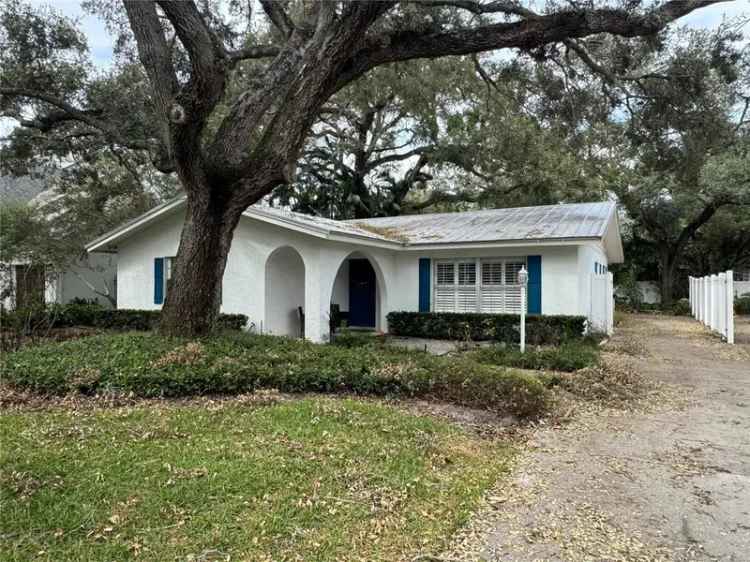 Single-family house For Sale in 4631, West Leona Street, Tampa, Florida