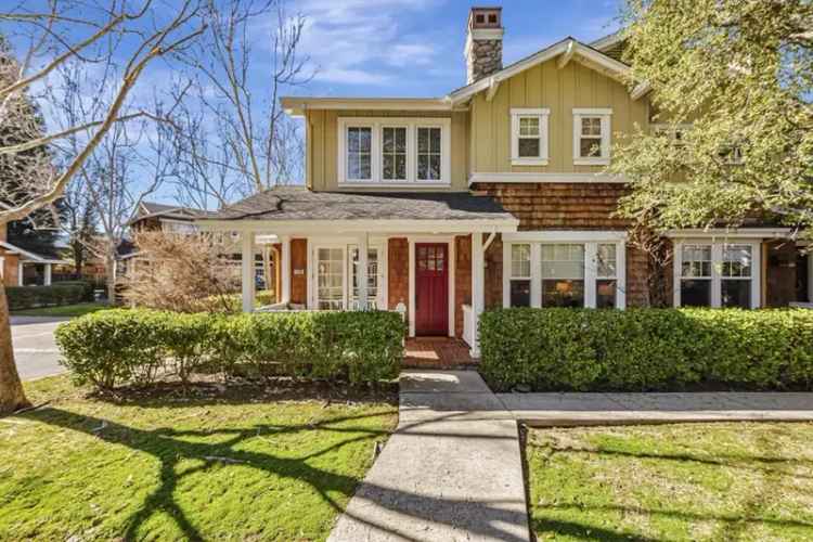 Single-family house For Sale in 128, Naramore Lane, Los Gatos, California