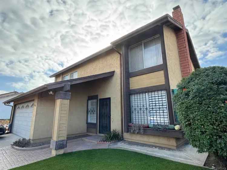 Single-family house For Sale in 3461, Robb Roy Place, San Diego, California