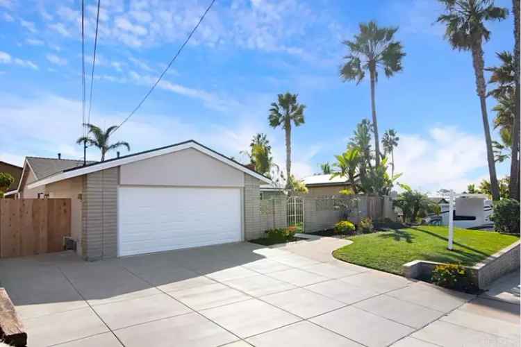 Single-family house For Sale in 1165, Tamarack Avenue, Carlsbad, California