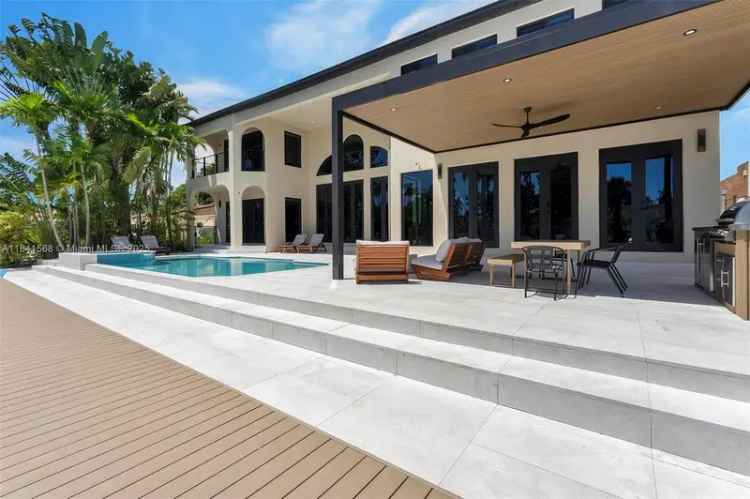 Single-family house For Sale in Fort Lauderdale, Florida