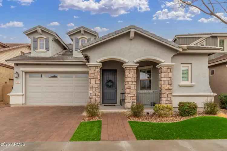 Single-family house For Sale in Gilbert, Arizona