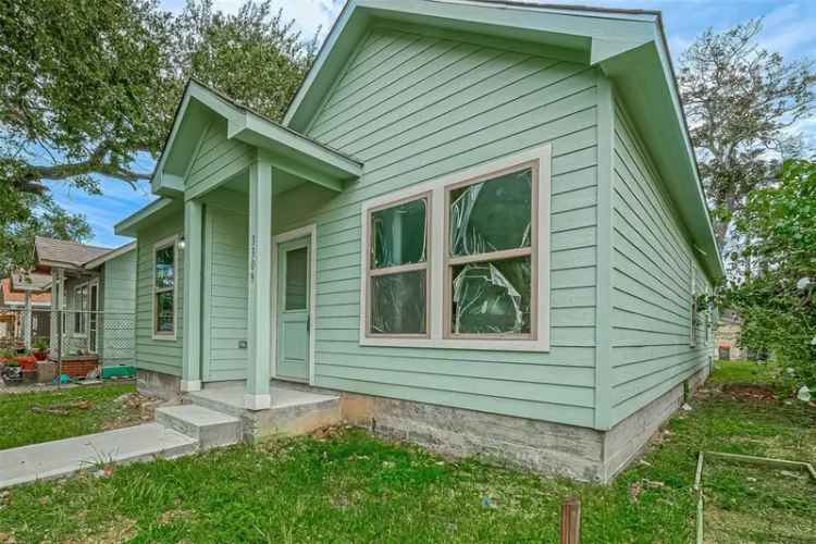 Single-family house For Sale in 3309, Illinois Street, Baytown, Texas