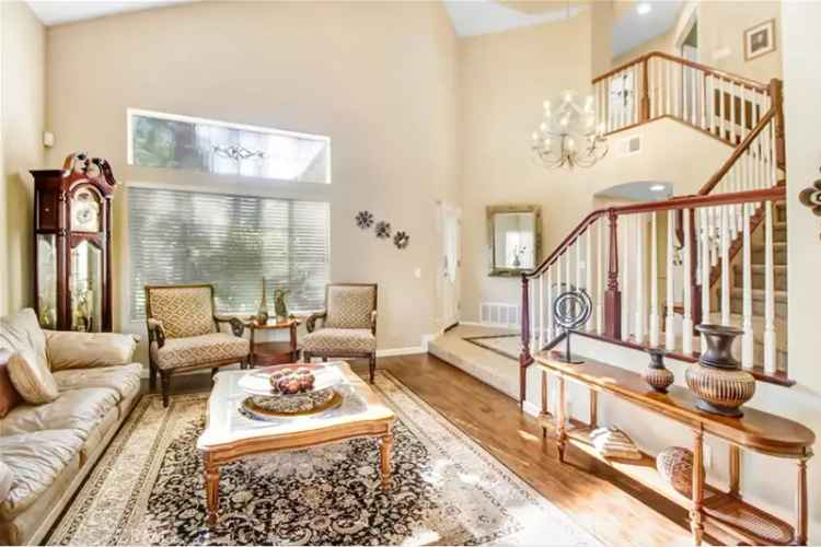 Single-family house For Sale in 43500, Corte Rialto, Temecula, California