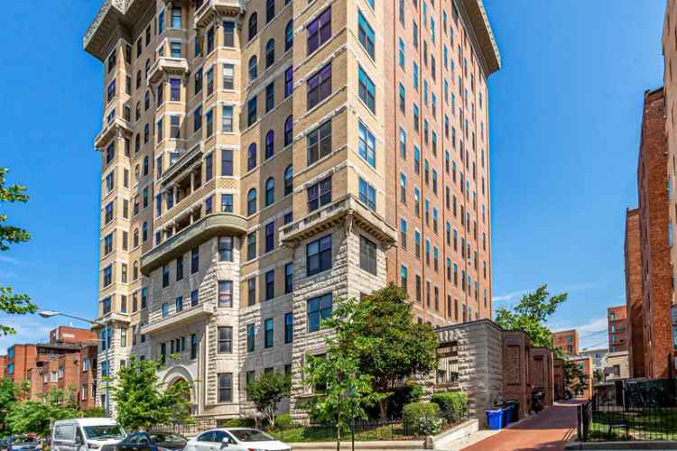 Condo For Sale in 1615, Q Street Northwest, Washington, District of Columbia