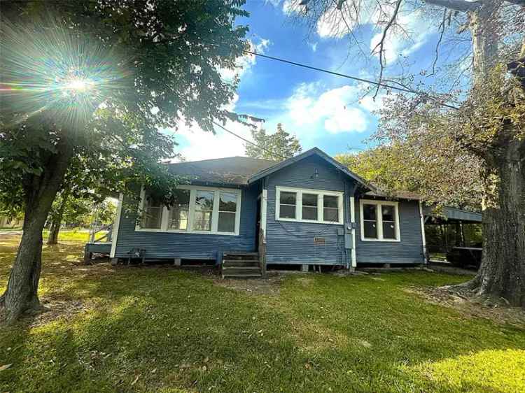 Single-family house For Sale in 2010, Leight Street, Beaumont, Texas