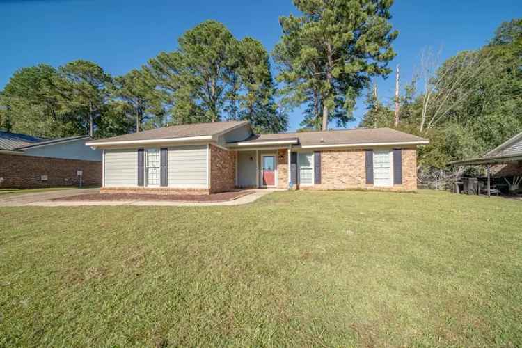 Single-family house For Sale in 5718, Jamestown Drive, Columbus, Georgia