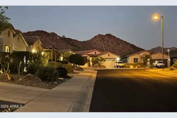 Single-family house For Sale in 17534, West Glenhaven Drive, Goodyear, Arizona