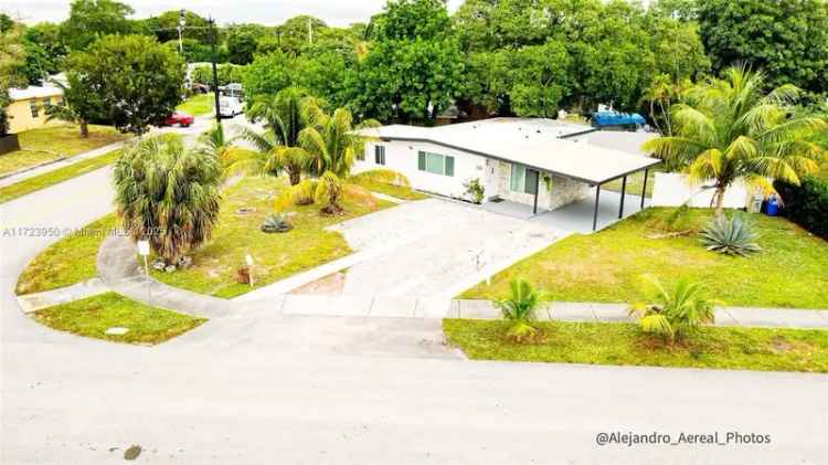 Single-family house For Sale in 1601, Northeast 41st Court, Pompano Beach, Florida