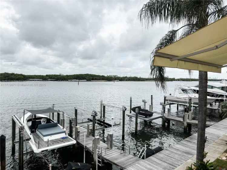 House For Sale in 4222, North Ocean Drive, Hollywood, Florida