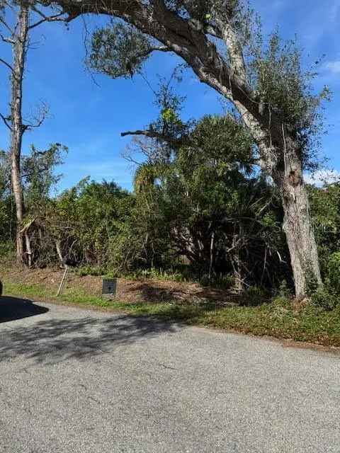 Land For Sale in Englewood, Florida