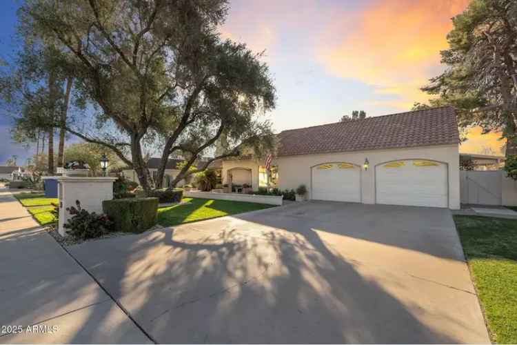 Single-family house For Sale in 115, West Echo Lane, Phoenix, Arizona