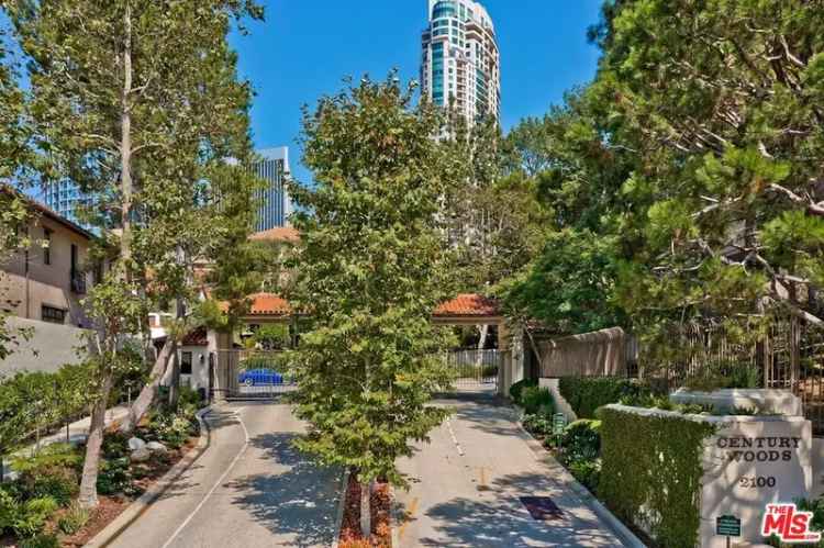 Condo For Sale in Los Angeles, California