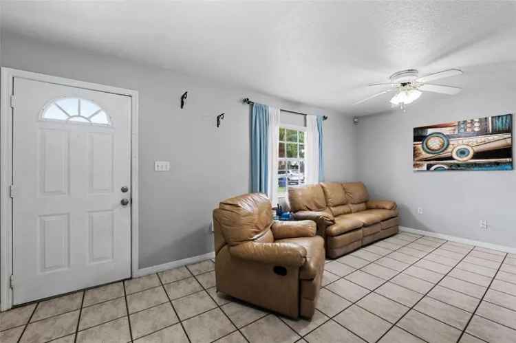 Multi-family house For Sale in Tampa, Florida