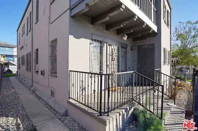 Multi-family house For Sale in Los Angeles, California