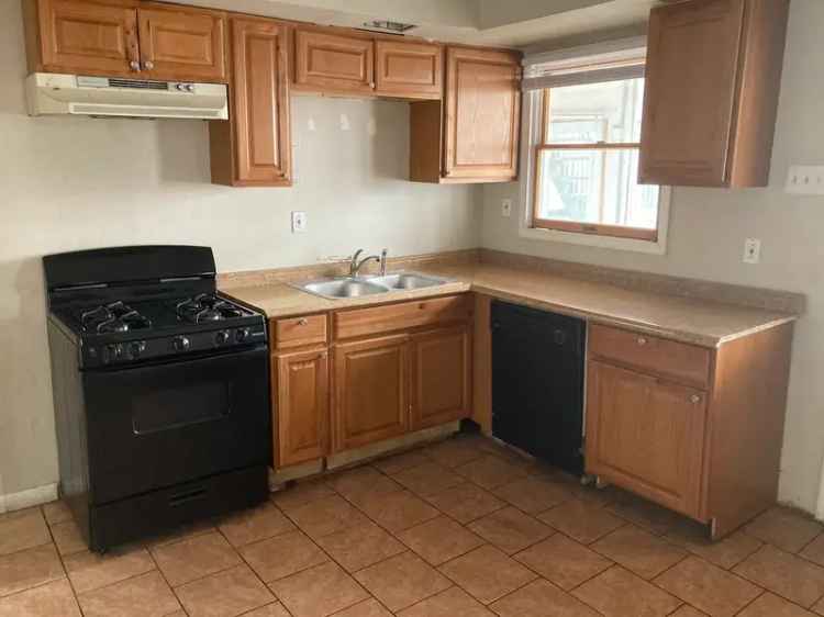 5-Bedroom 3-Bathroom Apartment Near Scranton University