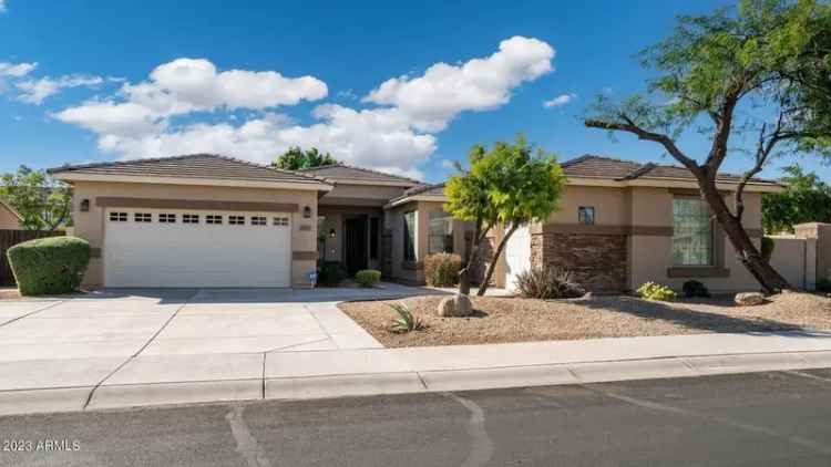 Single-family house For Sale in 14497, West Roanoke Avenue, Goodyear, Arizona