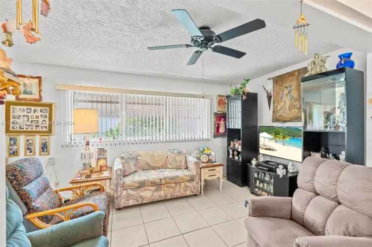 Single-family house For Sale in 1316, Southwest 22nd Street, Boynton Beach, Florida