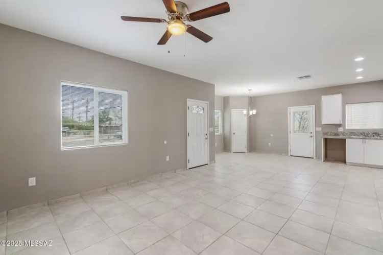 Single-family house For Sale in 345, West 36th Street, South Tucson, Arizona