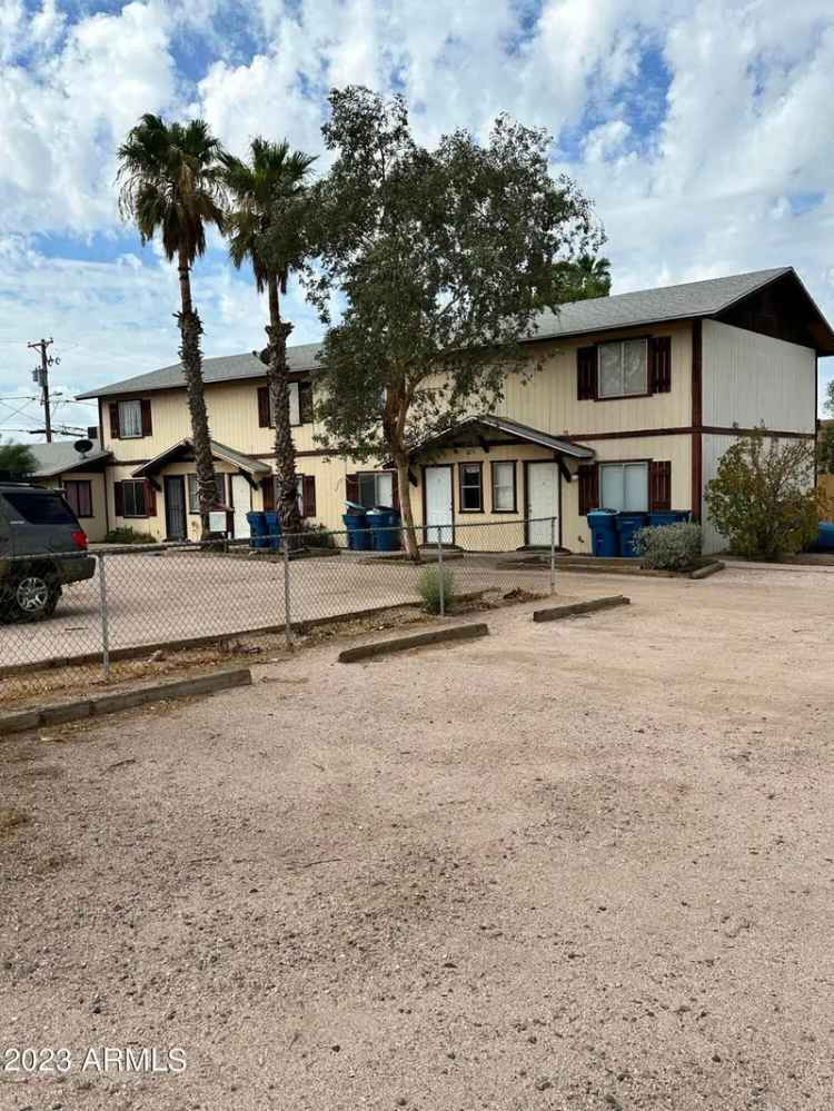 Multi-family house For Sale in 563, East 10th Avenue, Apache Junction, Arizona