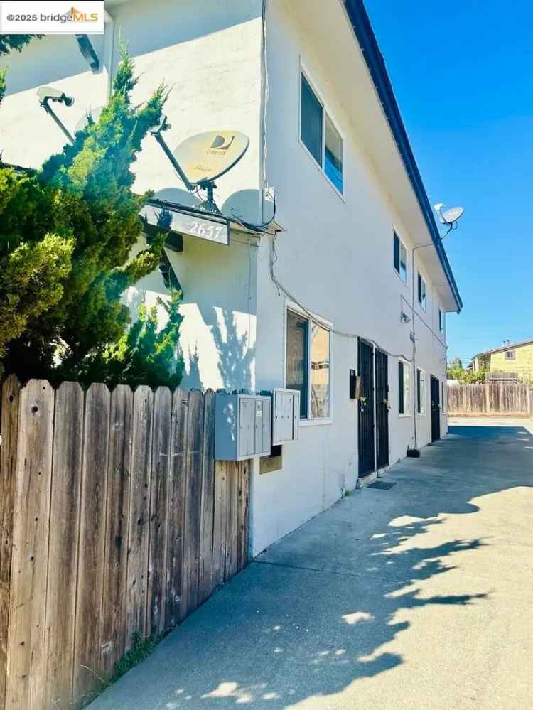 Multi-family house For Sale in 2657, 79th Avenue, Oakland, California