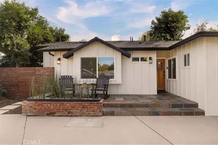 Single-family house For Sale in 22642, Hatteras Street, Los Angeles, California