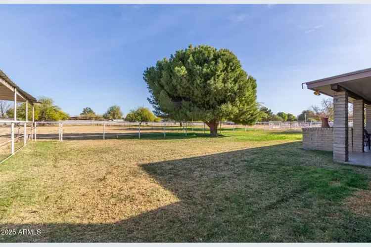 Single-family house For Sale in 8919, North 95th Avenue, Peoria, Arizona