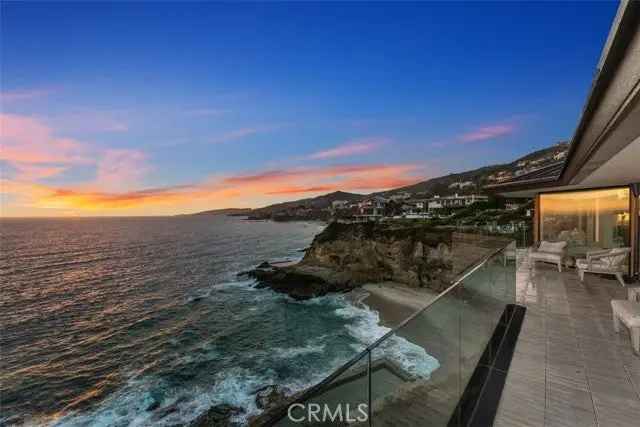 Single-family house For Sale in 32, North la Senda Drive, Laguna Beach, California