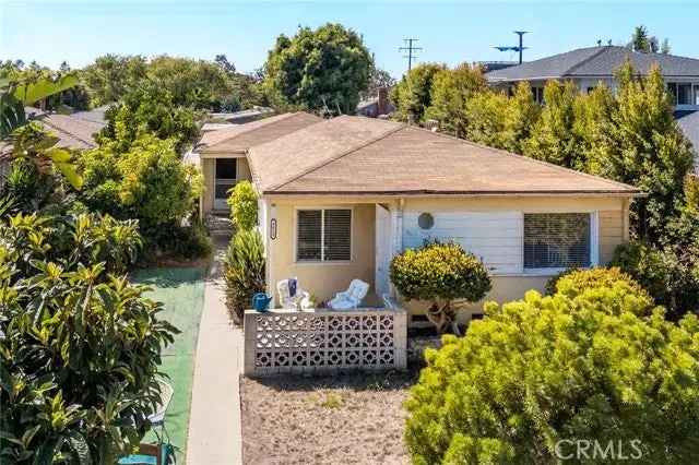 Single-family house For Sale in Los Angeles, California