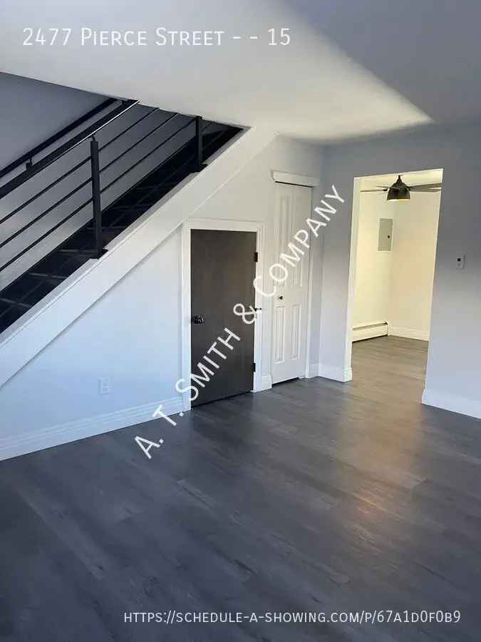 2 Bedroom Townhouse near Edgewater Market Place