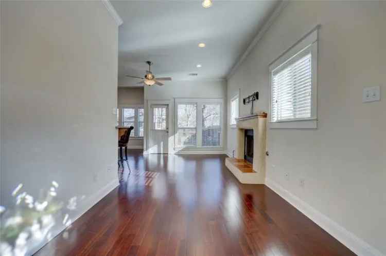 Condo For Rent in 1502, North Main Street, Andrews, Texas