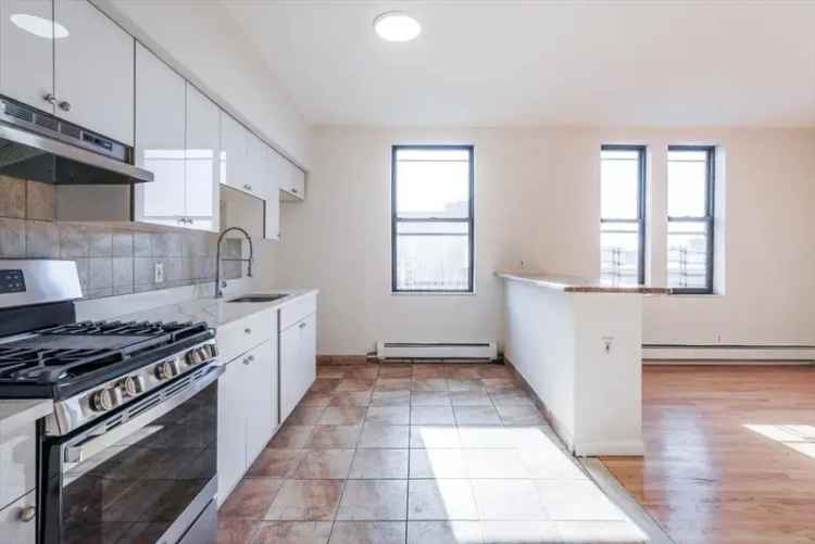 3 Bedroom Apartment for Rent West New York