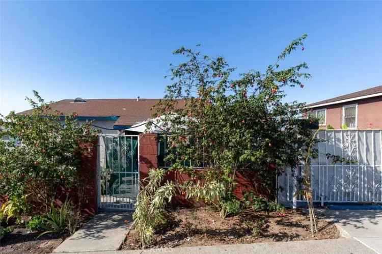 Single-family house For Sale in 444, South 36th Street, San Diego, California