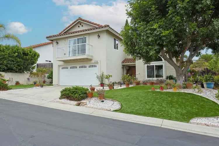 Single-family house For Sale in 226, Paseo Marguerita, Vista, California