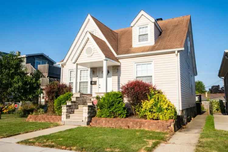 Single-family house For Sale in 3752, North Oriole Avenue, Chicago, Illinois