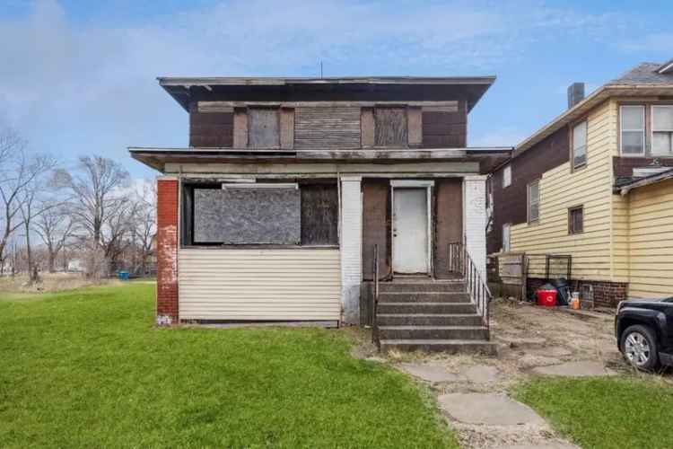 Multi-family house For Sale in 433, Monroe Street, Gary, Indiana