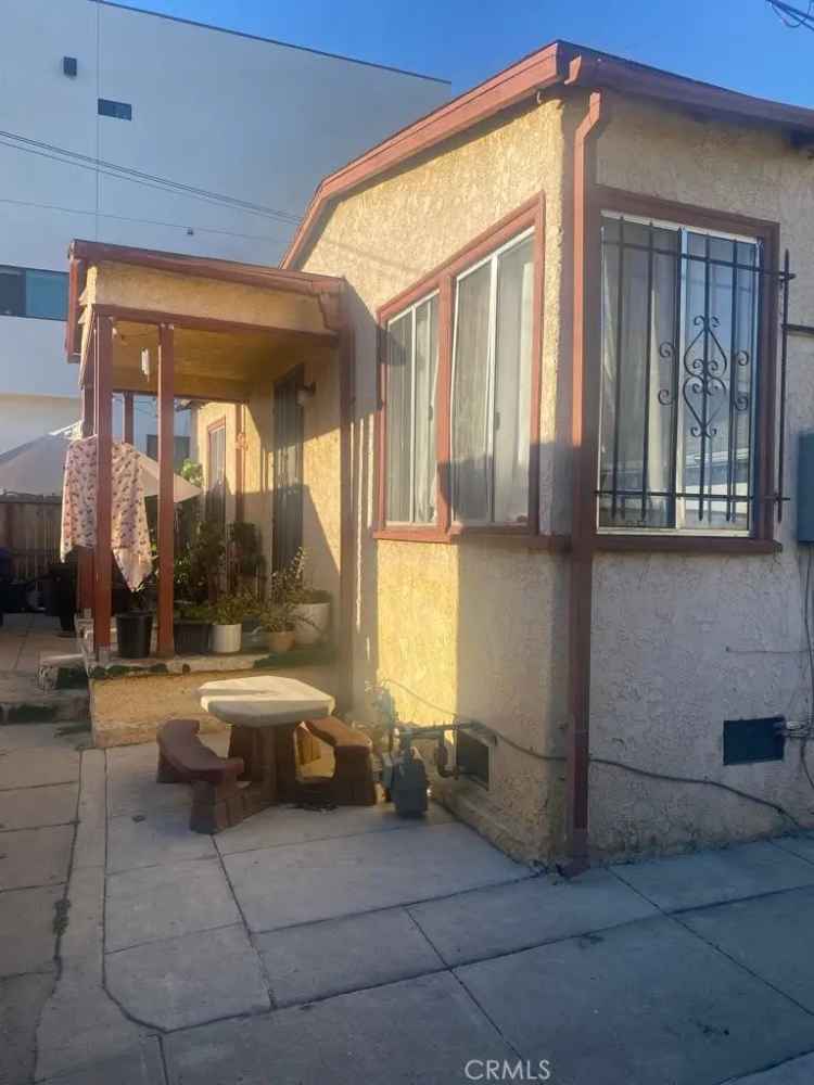 Multi-family house For Sale in 4701, Lomita Street, Los Angeles, California