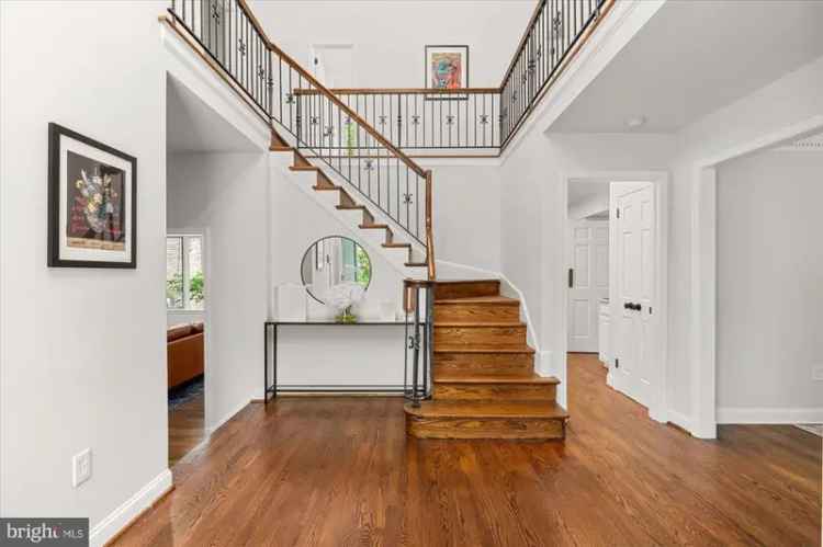 Single-family house For Sale in 2750, Jenifer Street Northwest, Washington, District of Columbia