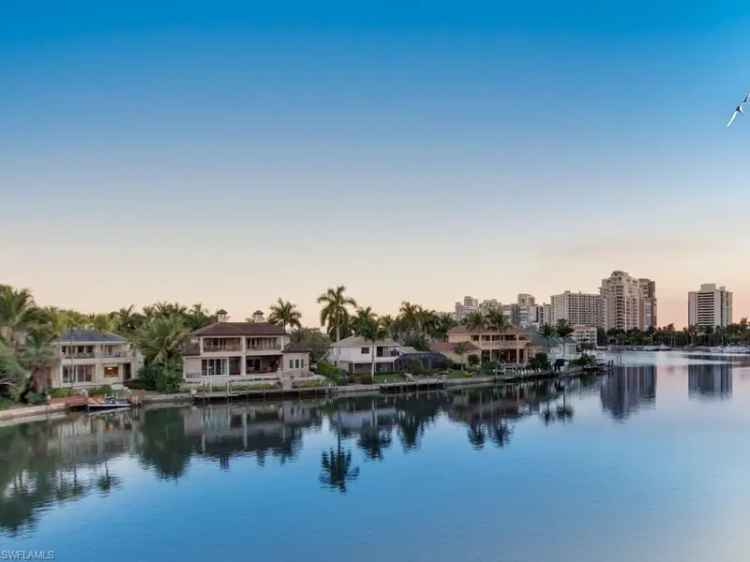 Land For Sale in 340, Pirates Bight, Naples, Florida