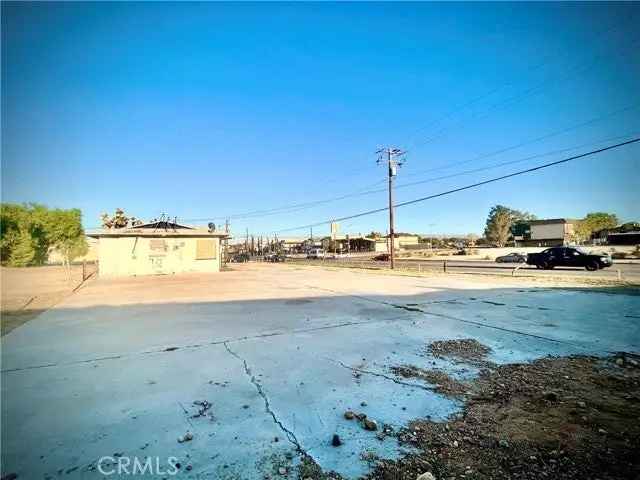 Multi-family house For Sale in Victorville, California