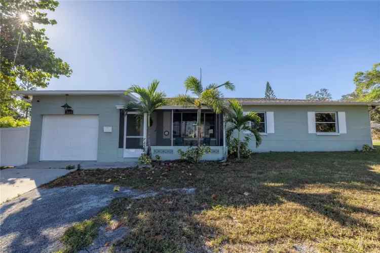 Single-family house For Sale in 1840, 54th Avenue North, Saint Petersburg, Florida