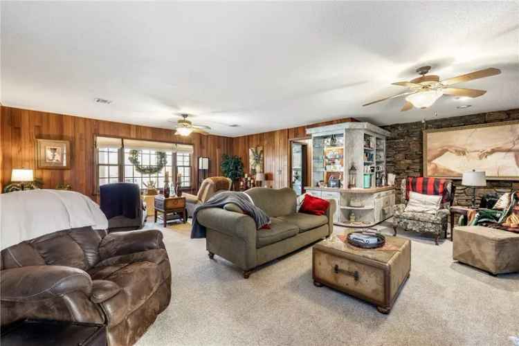 Single-family house For Sale in 1300, West Cypress Street, Rogers, Arkansas