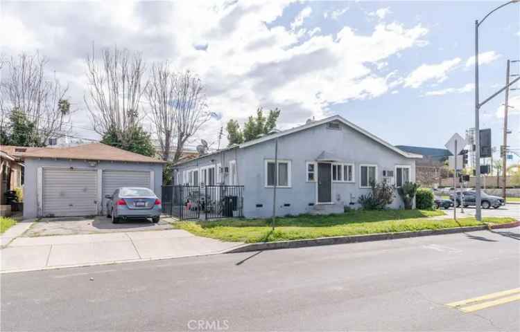 Multi-family house For Sale in 11655, Burbank Boulevard, Los Angeles, California