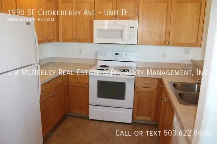 Upper Level Apartment Unit for Rent - All Appliances Included